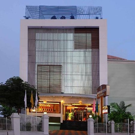 Ambalakkara Regency Hotell Kottārakara Eksteriør bilde