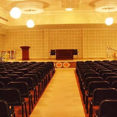 Ambalakkara Regency Hotell Kottārakara Eksteriør bilde