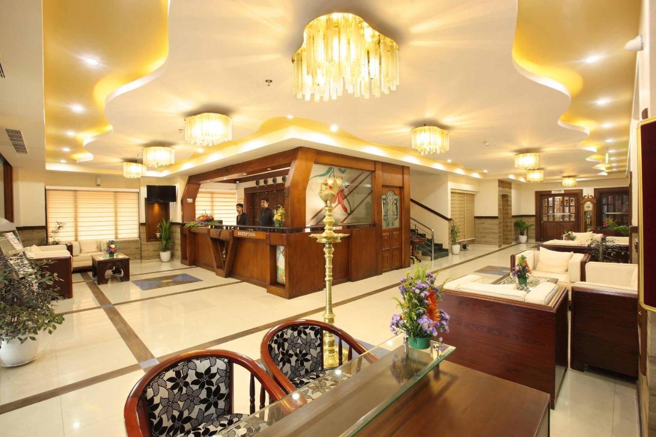 Ambalakkara Regency Hotell Kottārakara Eksteriør bilde