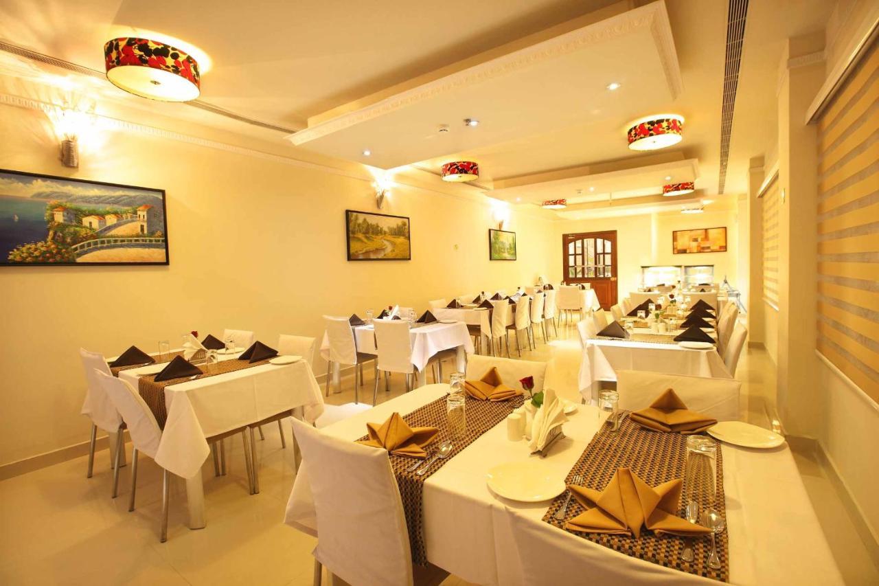 Ambalakkara Regency Hotell Kottārakara Eksteriør bilde