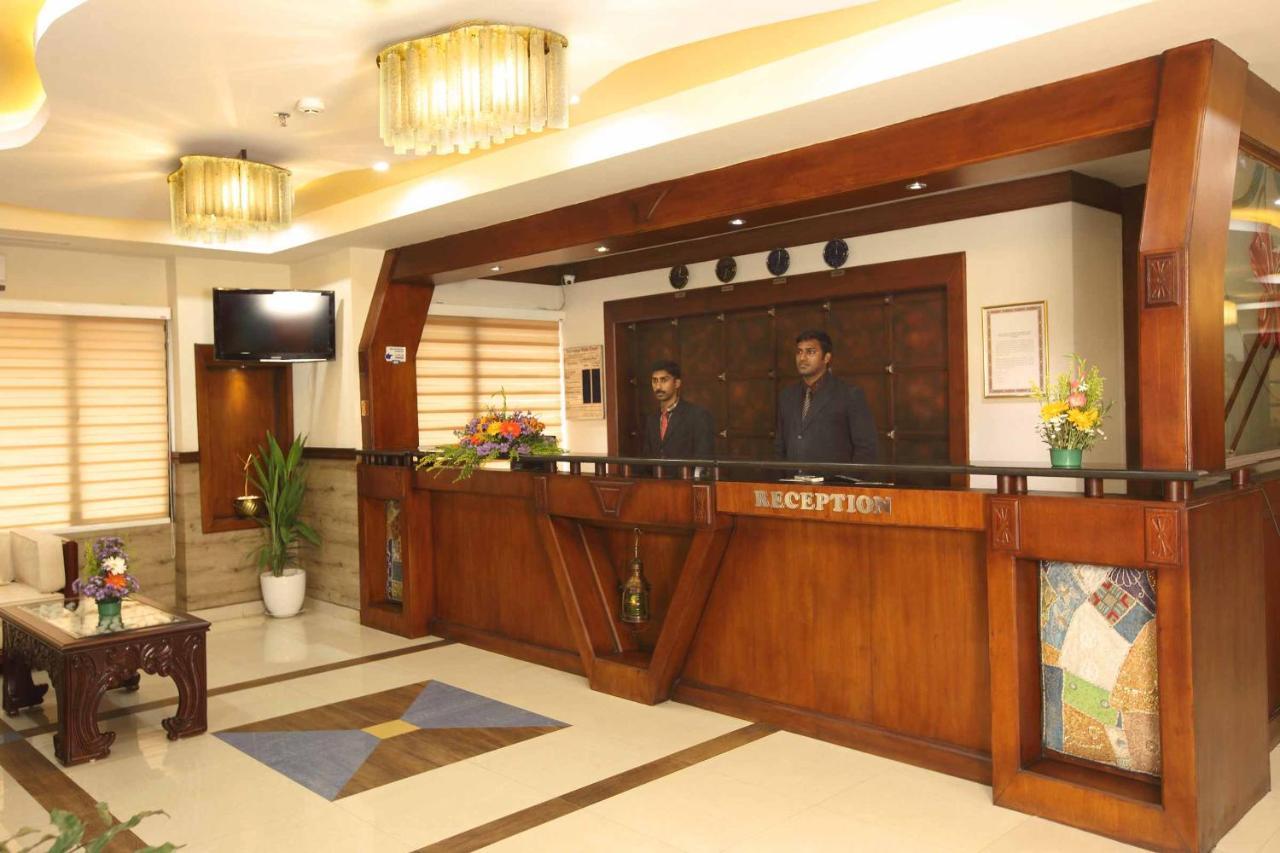 Ambalakkara Regency Hotell Kottārakara Eksteriør bilde