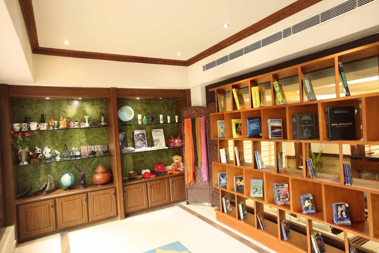 Ambalakkara Regency Hotell Kottārakara Eksteriør bilde